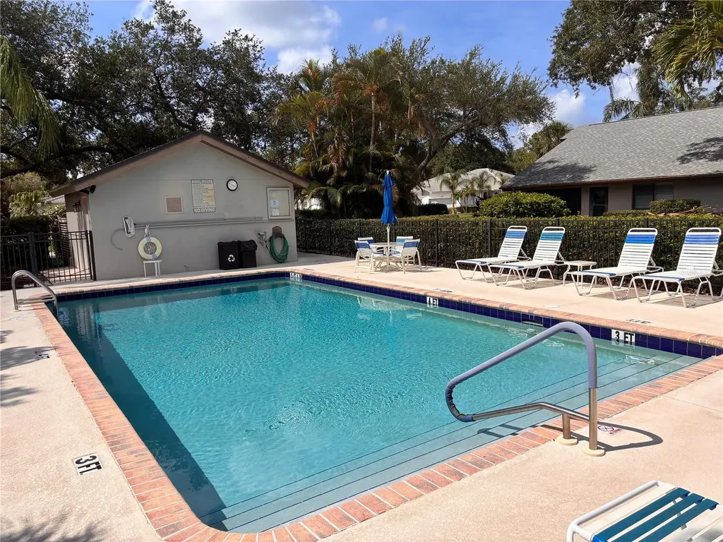 4521 Kingsmere Sarasota FL 34235
