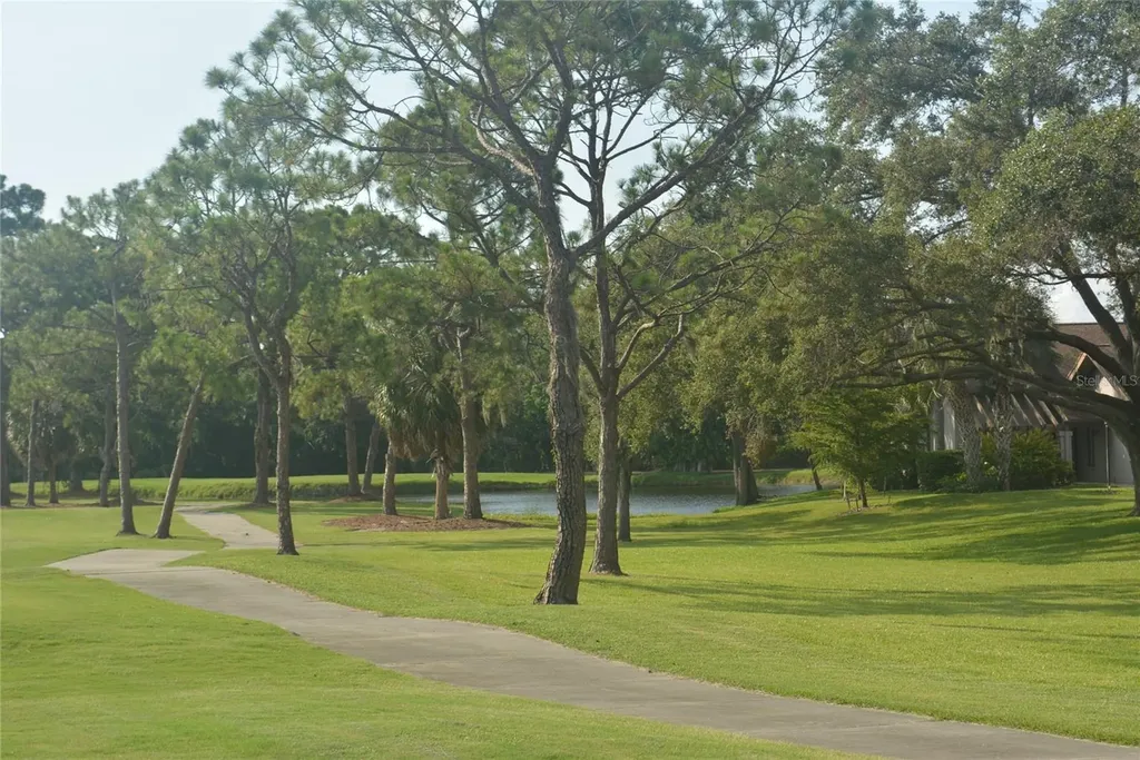 4521 Kingsmere Sarasota FL 34235