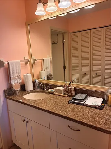 4521 Kingsmere Sarasota FL 34235