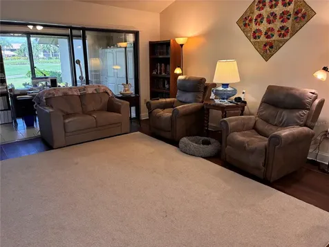 4521 Kingsmere Sarasota FL 34235