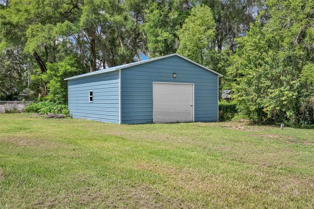 1124 NE 23rd Street Ocala FL 34470