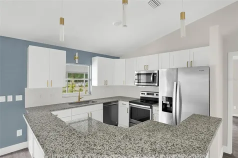 1124 NE 23rd Street Ocala FL 34470