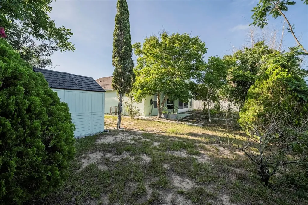 611 China Berry Circle Davenport FL 33837