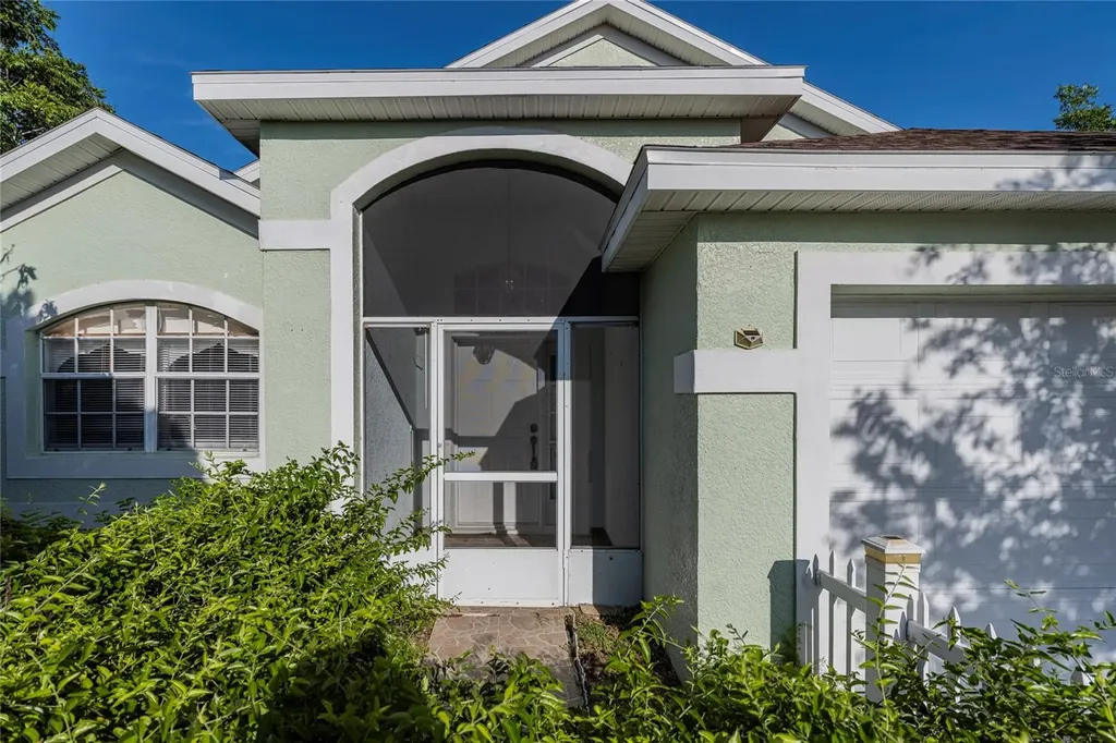 611 China Berry Circle Davenport FL 33837