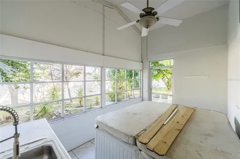 611 China Berry Circle Davenport FL 33837