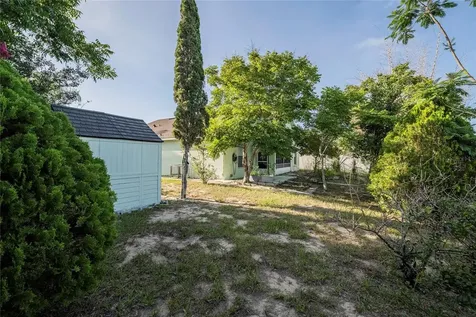 611 China Berry Circle Davenport FL 33837
