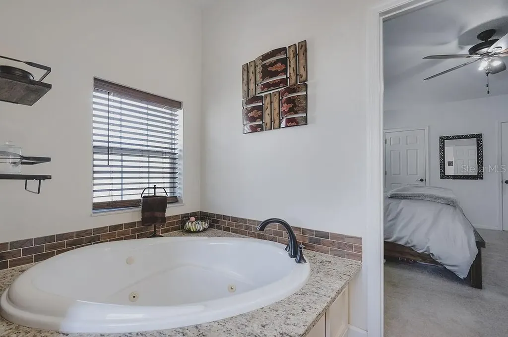 3909 117th Street W Bradenton FL 34210