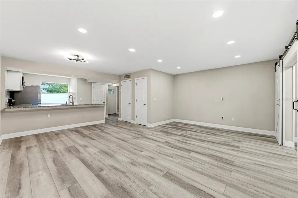 210 S Malcolm Court Tampa FL 33609