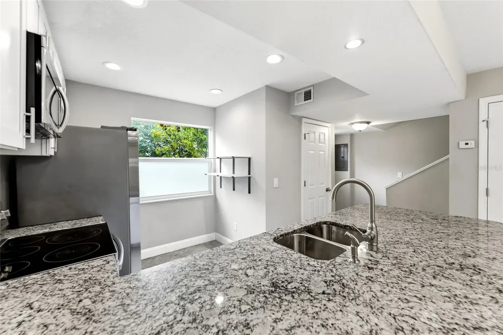 210 S Malcolm Court Tampa FL 33609