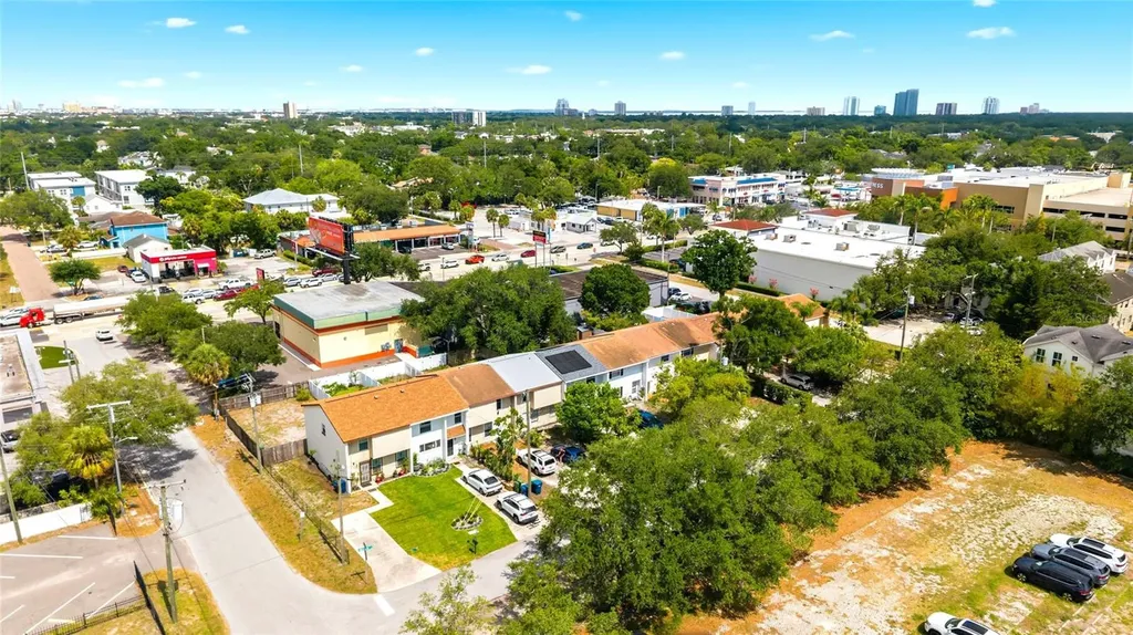 210 S Malcolm Court Tampa FL 33609