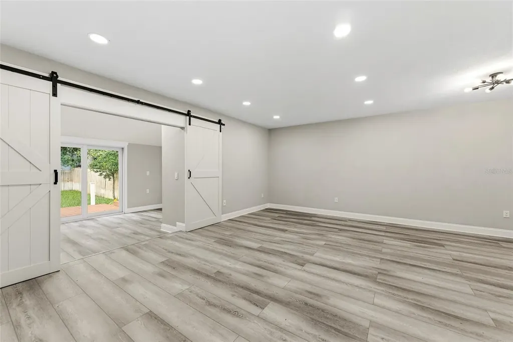 210 S Malcolm Court Tampa FL 33609