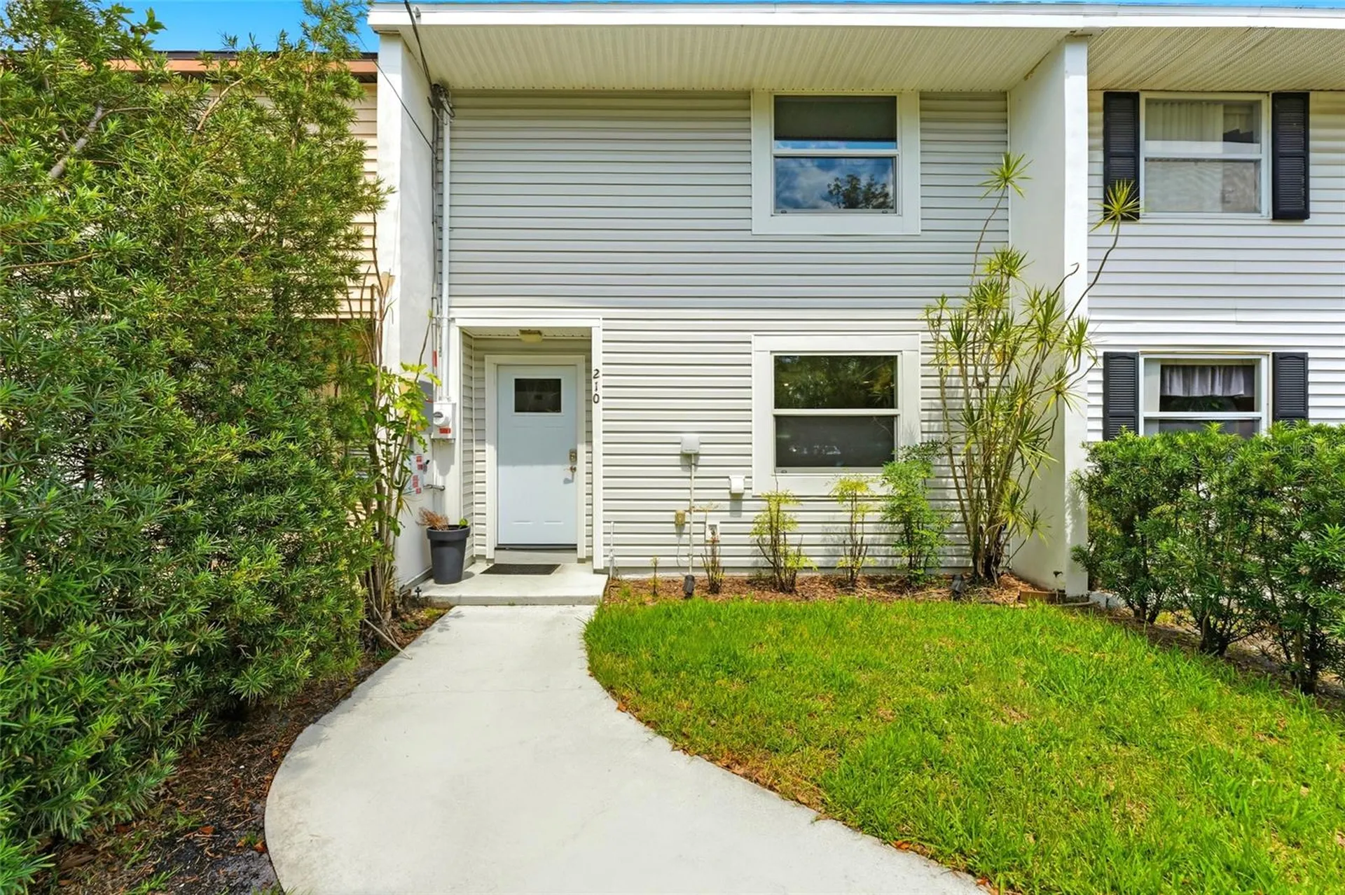 210 S Malcolm Court Tampa FL 33609
