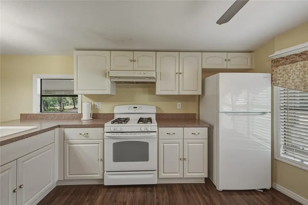 7450 23rd Street Zephyrhills FL 33540