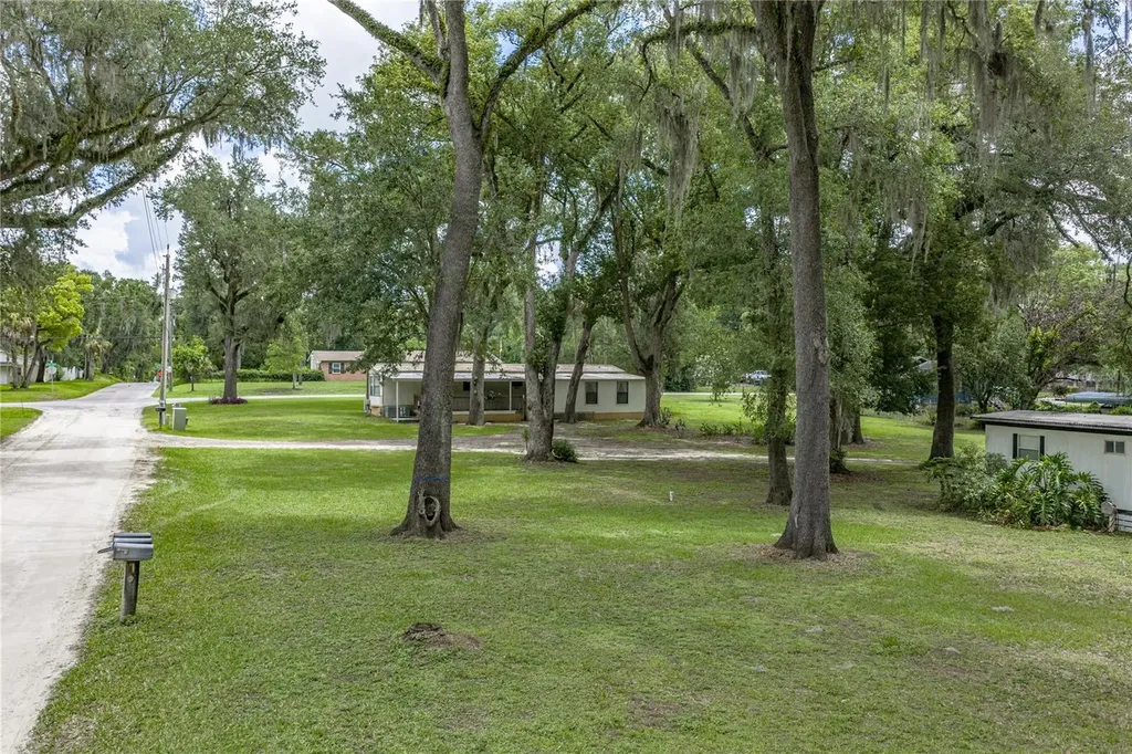 7450 23rd Street Zephyrhills FL 33540
