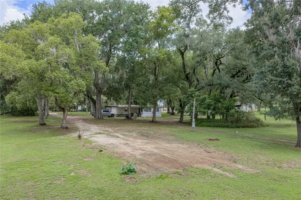 7450 23rd Street Zephyrhills FL 33540