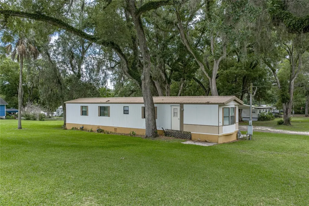 7450 23rd Street Zephyrhills FL 33540