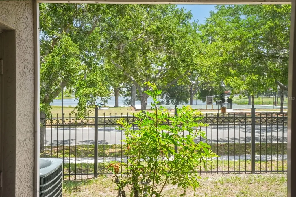 13137 Kings Crossing Drive Gibsonton FL 33534