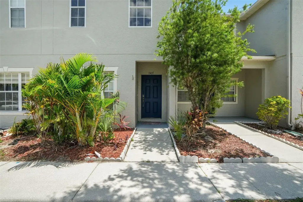 13137 Kings Crossing Drive Gibsonton FL 33534