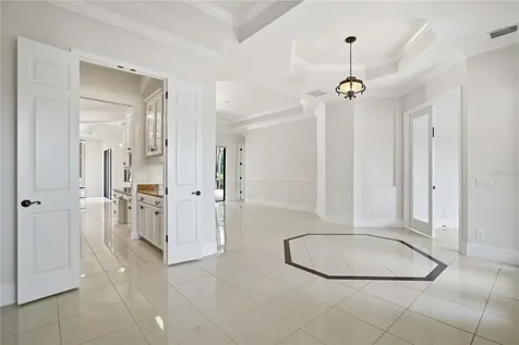 8057 Rio Bella Place University Park FL 34201