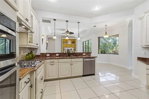 8057 Rio Bella Place University Park FL 34201