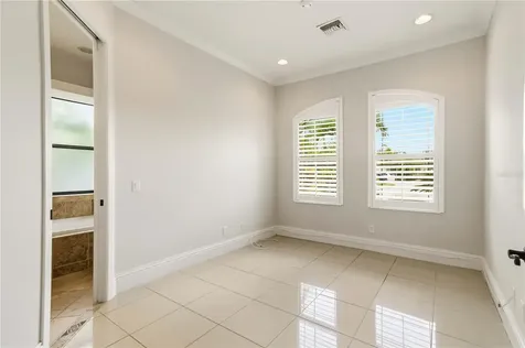 8057 Rio Bella Place University Park FL 34201