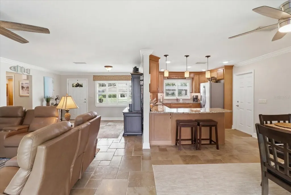 1302 SE Paradise Avenue Crystal River FL 34429