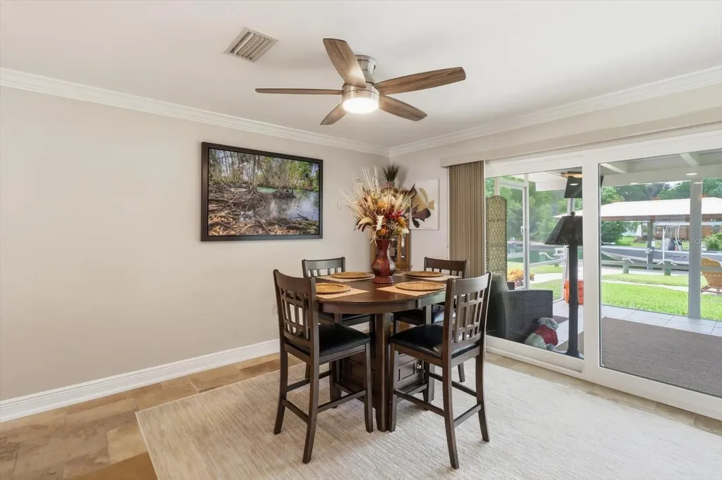 1302 SE Paradise Avenue Crystal River FL 34429