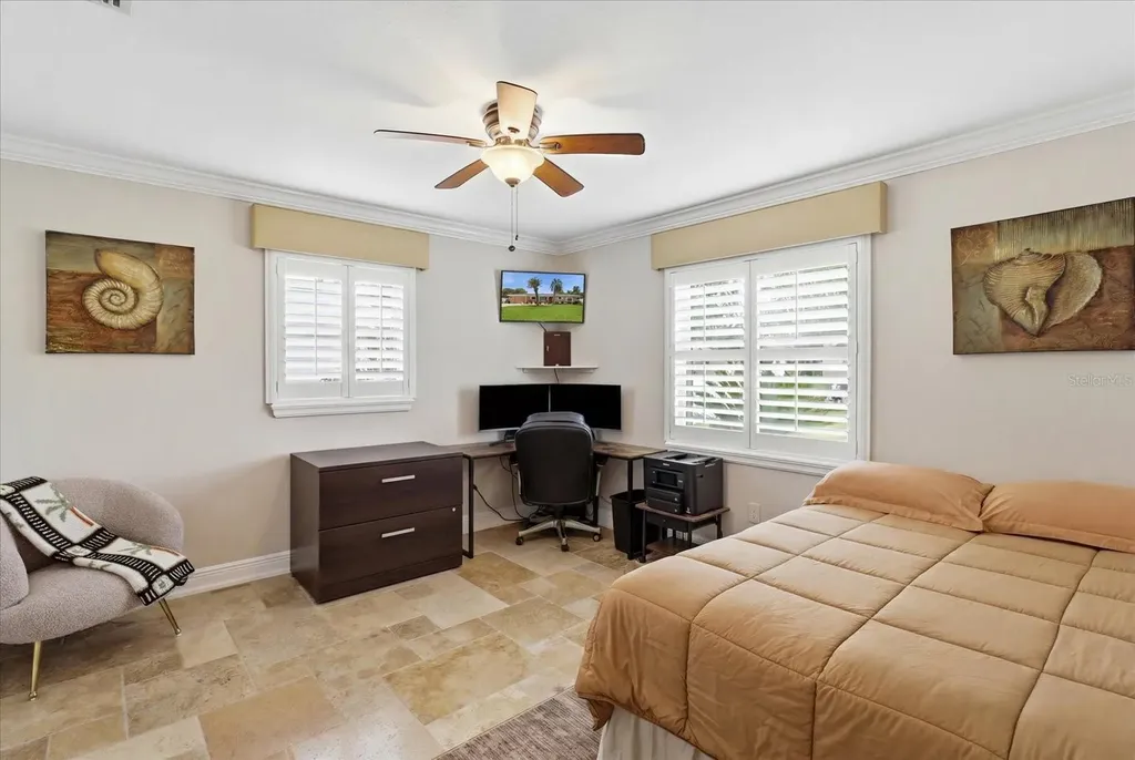 1302 SE Paradise Avenue Crystal River FL 34429