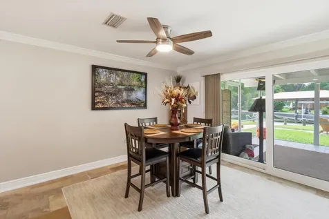 1302 SE Paradise Avenue Crystal River FL 34429