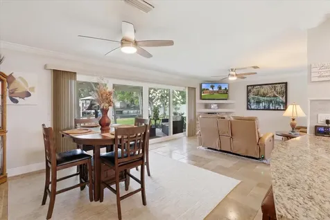 1302 SE Paradise Avenue Crystal River FL 34429