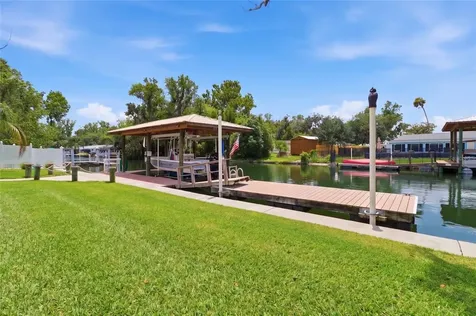 1302 SE Paradise Avenue Crystal River FL 34429