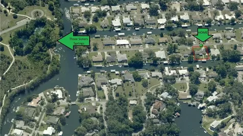 1302 SE Paradise Avenue Crystal River FL 34429
