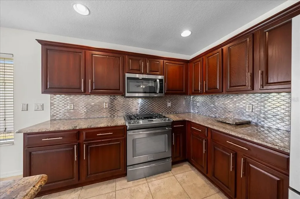15813 SW 16th Avenue Road Ocala FL 34473