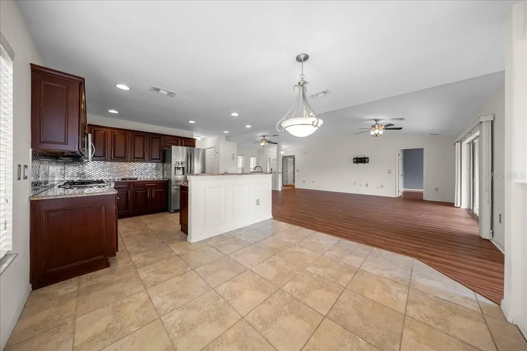 15813 SW 16th Avenue Road Ocala FL 34473