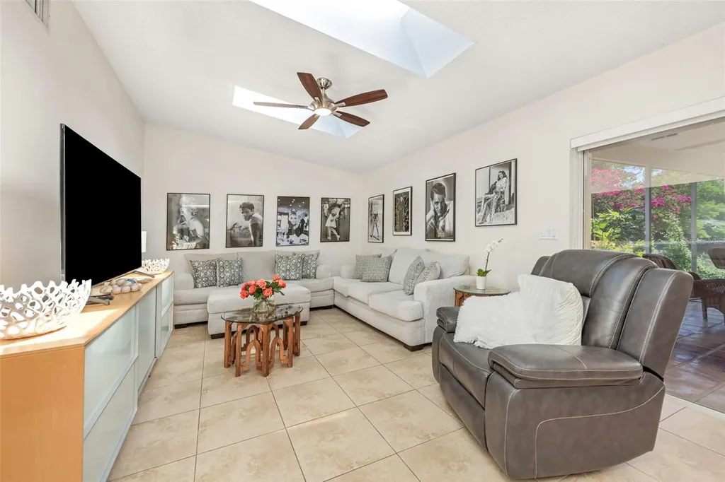 2437 Hawk Avenue Palm Harbor FL 34683