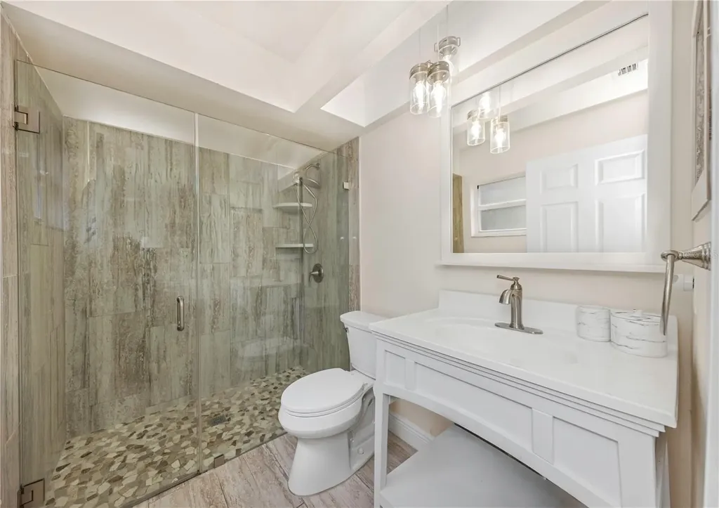 2437 Hawk Avenue Palm Harbor FL 34683