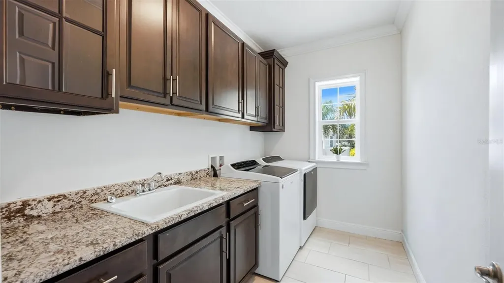 1850 Magnolia Street Sarasota FL 34239