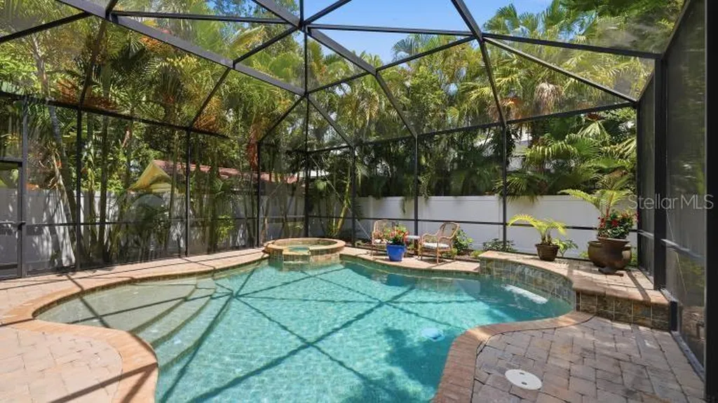 1850 Magnolia Street Sarasota FL 34239