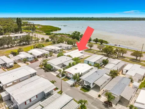 800 32nd Avenue S St Petersburg FL 33705