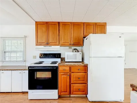 800 32nd Avenue S St Petersburg FL 33705