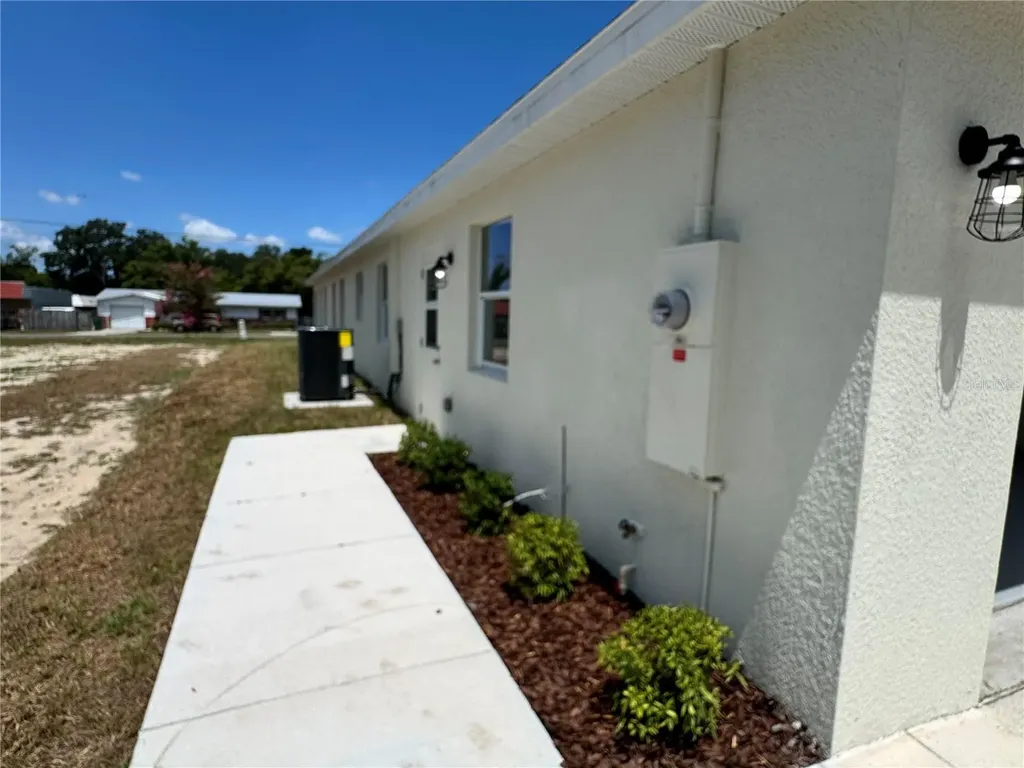 6020 12th Street Zephyrhills FL 33542