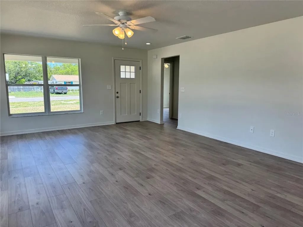 6020 12th Street Zephyrhills FL 33542