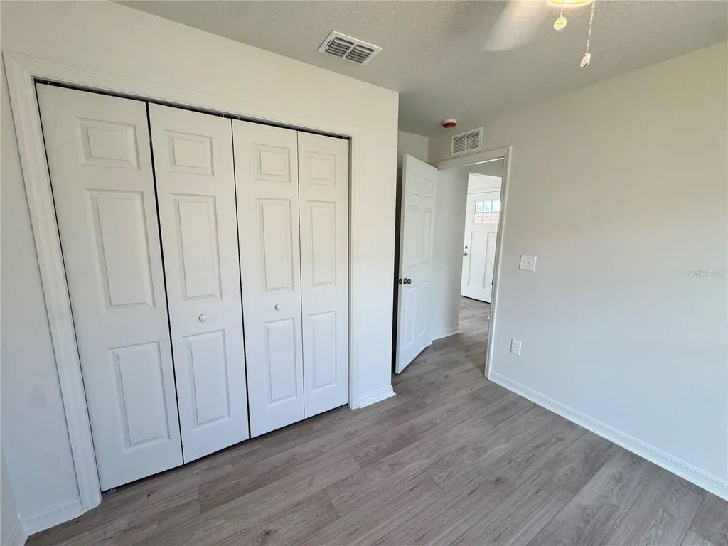 6020 12th Street Zephyrhills FL 33542