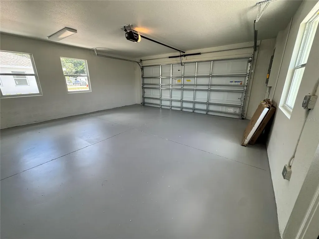 6020 12th Street Zephyrhills FL 33542