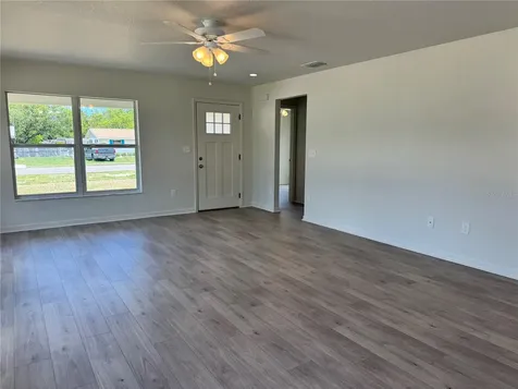 6020 12th Street Zephyrhills FL 33542