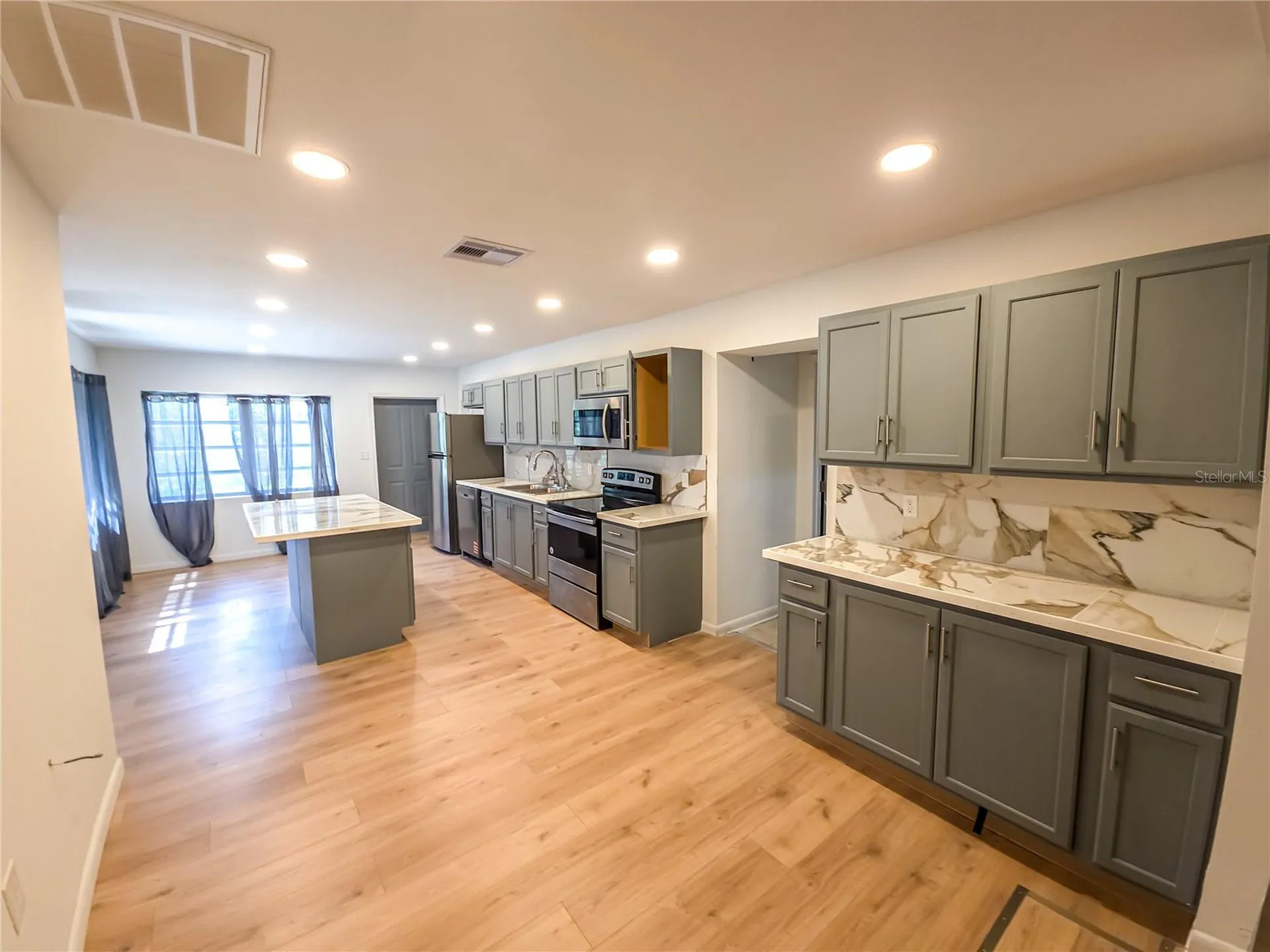 17 Wilkes Street Avon Park FL 33825