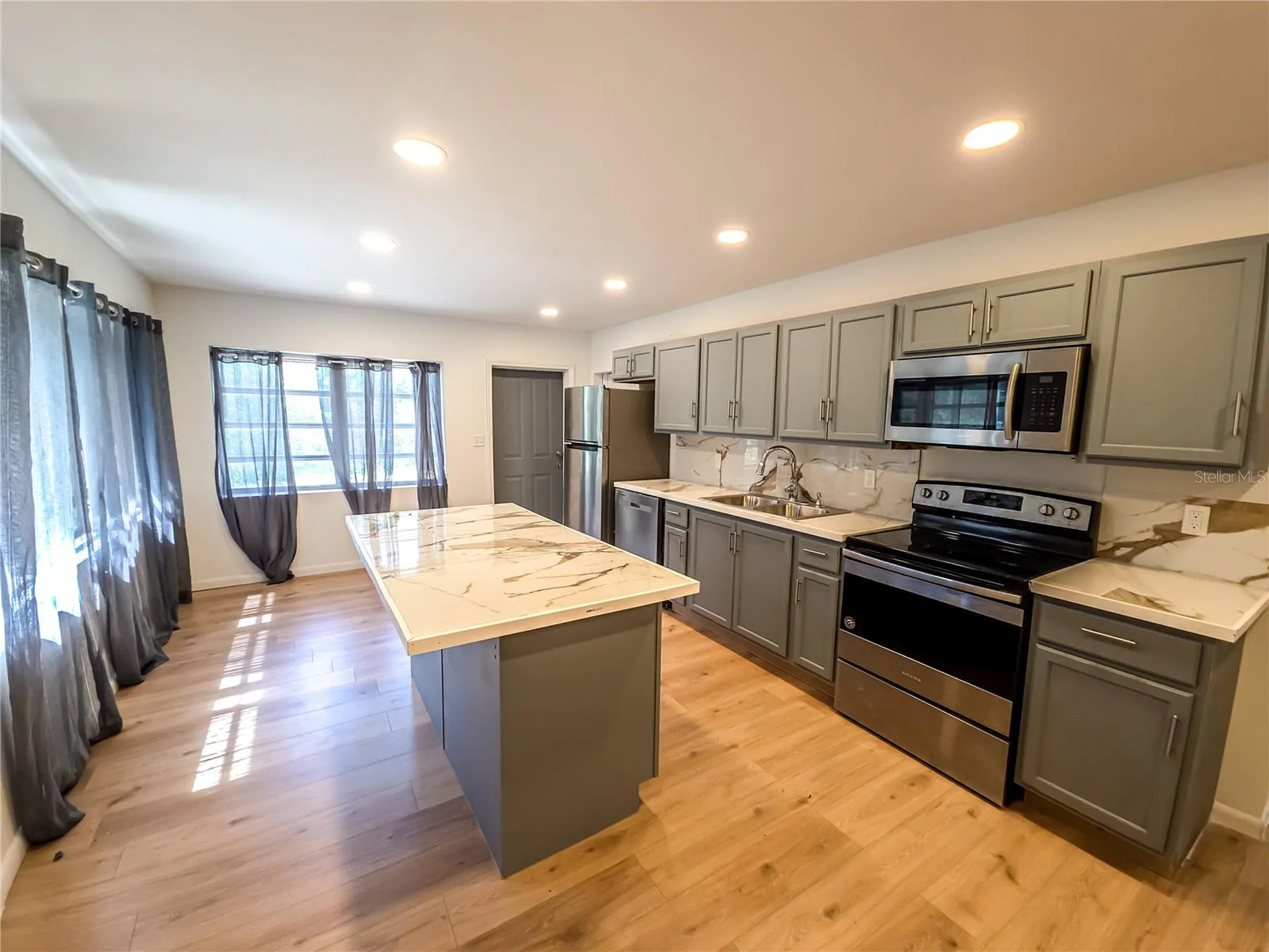 17 Wilkes Street Avon Park FL 33825