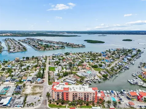 13235 Gulf Boulevard St Petersburg FL 33708