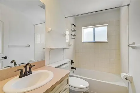 22 Christie Avenue Sarasota FL 34232