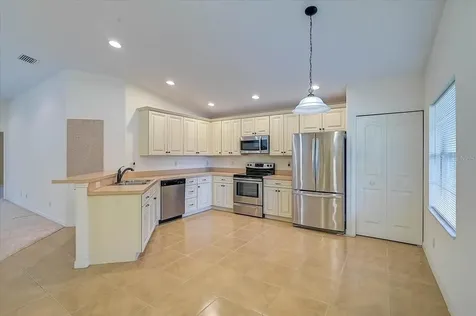22 Christie Avenue Sarasota FL 34232